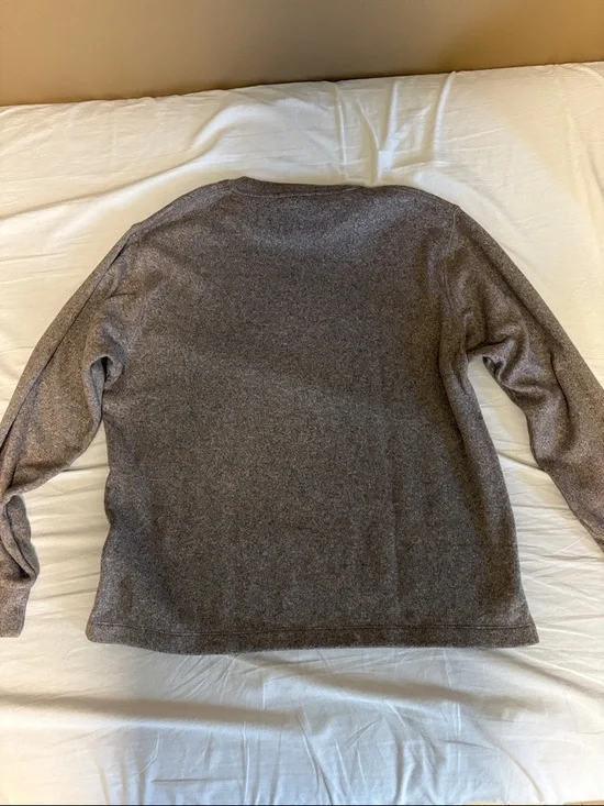 Uniqlo Long Sleeve Sweater Medium - Picture 5 of 5